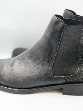 Black Leather Chelsea Boot With a sparkly touch